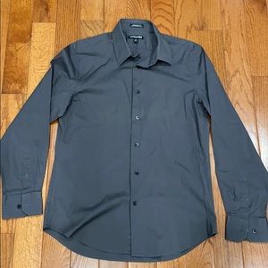 Men’s Express Button Down. Modern Fit. Size Medium